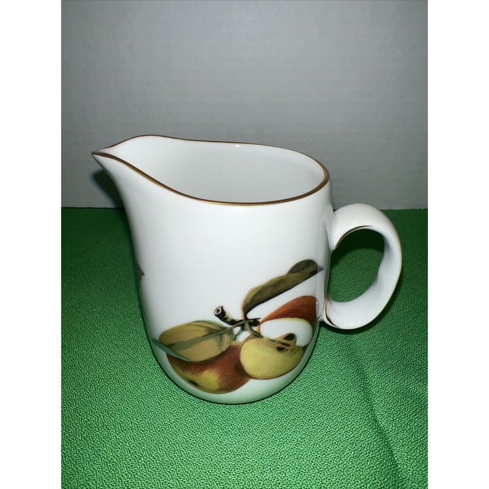 Royal Worcester Creamer Fine Porcelain Evesham Pattern .‎
